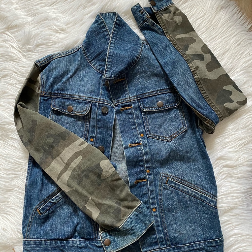 Jean jacket with Camo sleeves